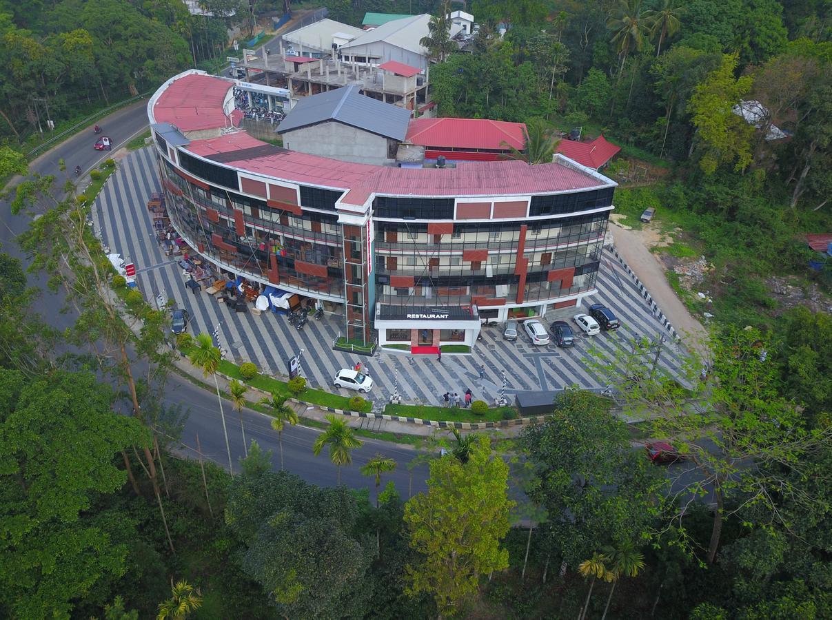 Wayanad Royal Crown Hotel Kalpetta Exterior photo